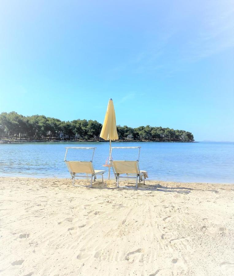 Dieholidaybucht Biograd Na Moru Esterno foto